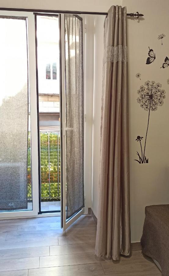 Napoli Pop Chiaia Apartment Exterior photo
